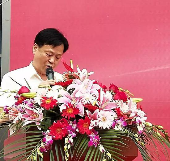 梁正秘書長主(zhu)持開(kai)幕(mu)式(shi)